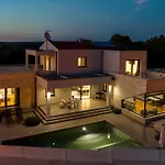 Villa Anni For 10 People In With Heated Pool, Sea View & Kids And Playground Porec