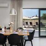 Anni For 10 People In With Heated Pool, Sea View & Kids And Playground Porec