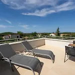 Anni For 10 People In With Heated Pool, Sea View & Kids And Playground Villa Porec