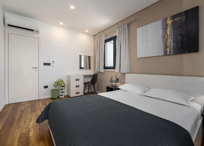 Вилла Anni For 10 People In With Heated Pool, Sea View & Kids And Playground